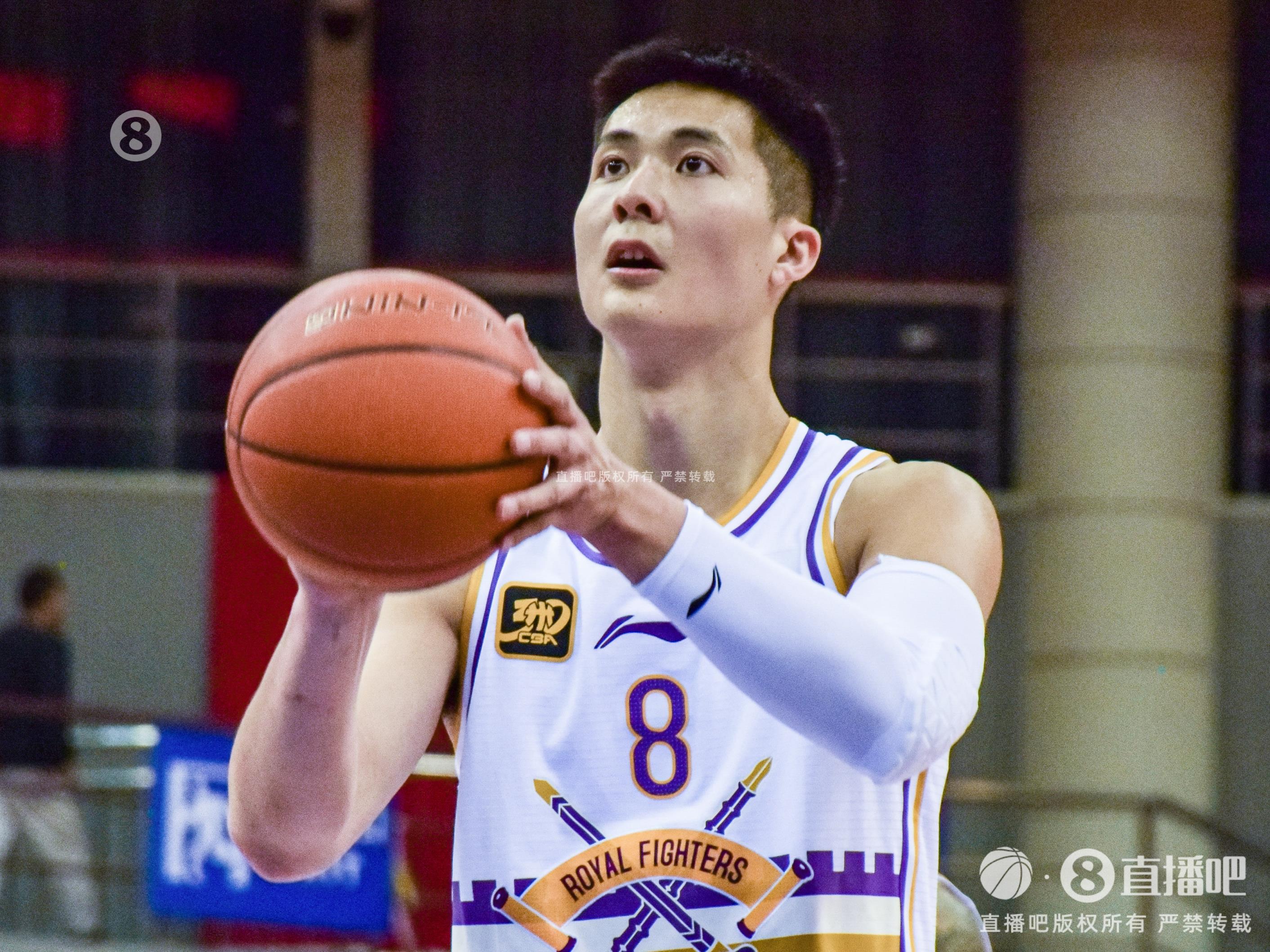 拼盡全力！朱松瑋11中9拿到22分4板6助 三分6中4